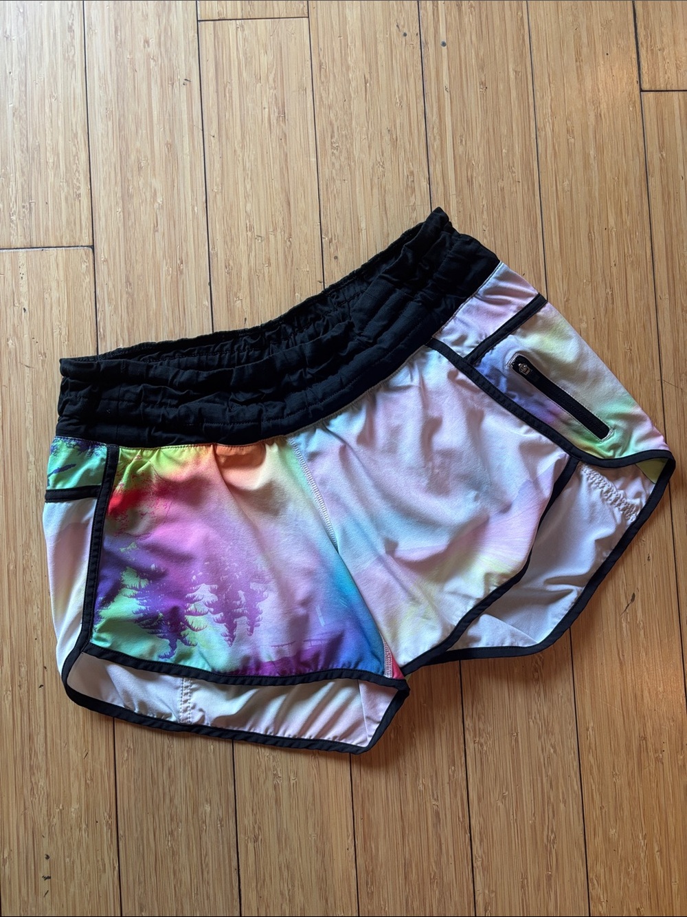 lululemon athletica Seawheeze Tracker 4’ Rainbow Tie-Dye Running Shorts